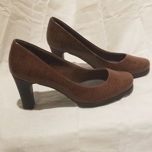 Rockport Walkability Pumps